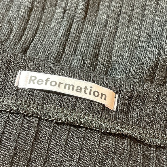 Reformation Gellar Knit Top Black Pearl Buttons Size S - Picture 6 of 7